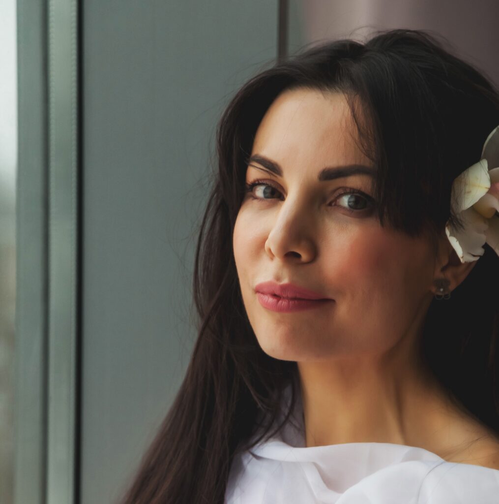 Mini Facelift: The Perfect Solution for Early Signs of Aging 1 mini facelift