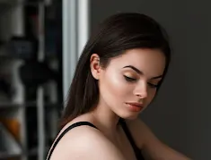 facelift ear scar